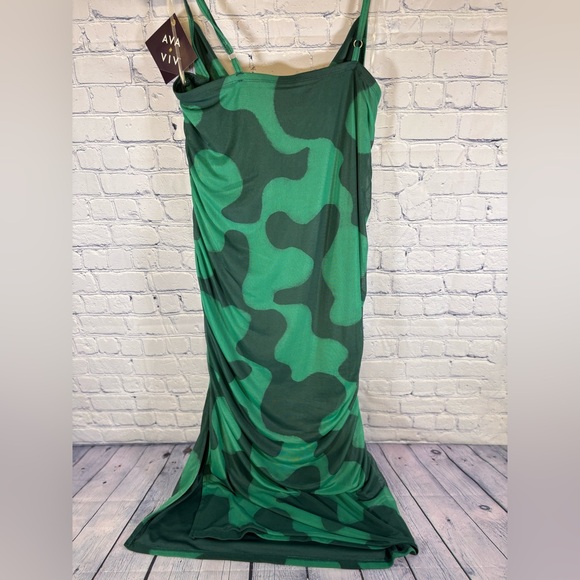 NWT Ava & Viv Green Geo Ruched Mesh Bodycon Vacation Casual Party Midi Dress 14W - Picture 2 of 13